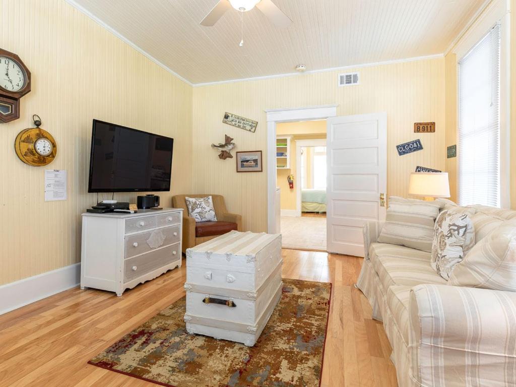 Sea View Cottage タイビーアイランド エクステリア 写真