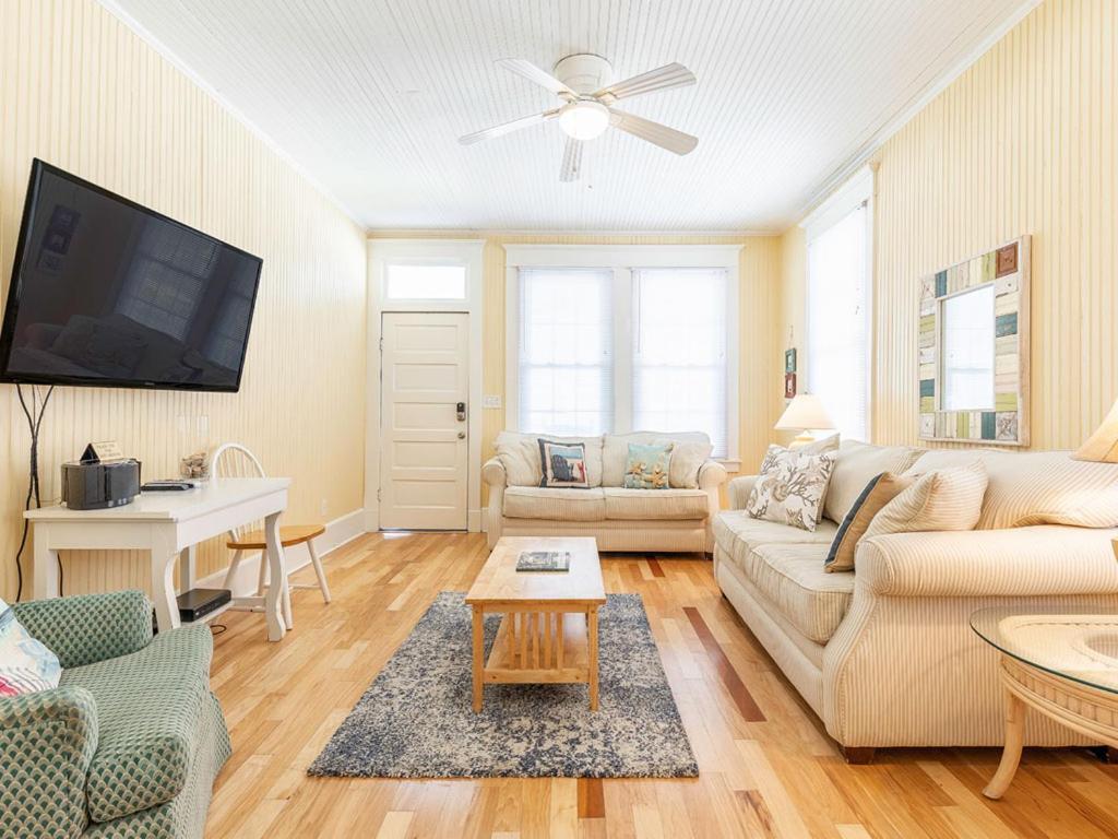 Sea View Cottage タイビーアイランド エクステリア 写真